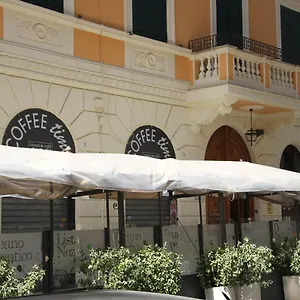 3* Pensión Domus Romantica